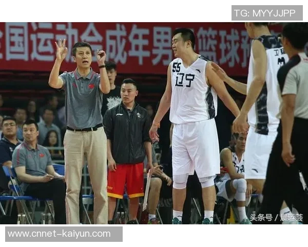 山东男篮与新疆队全运会激战回顾球员表现与战术分析全景呈现