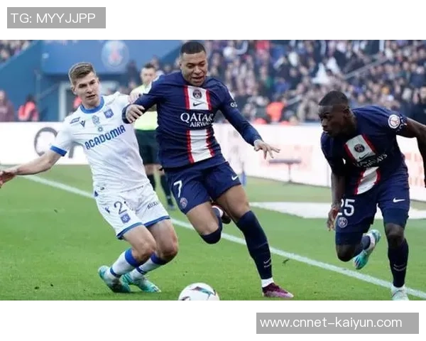 巴黎圣日耳曼与南特的精彩对决回顾与赛后分析